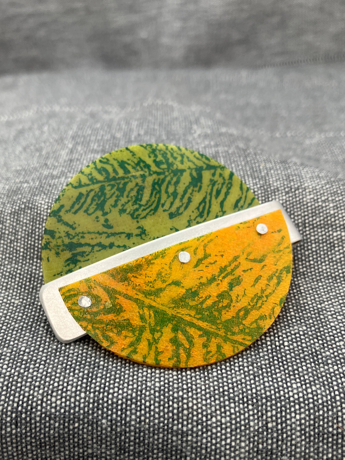 Nocean Olive Orange Brooch