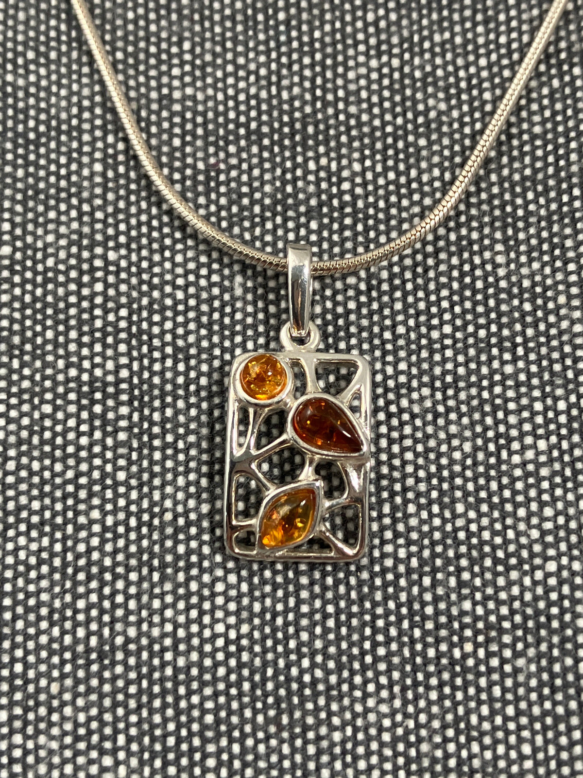 Amber Lattice Rectangle Pendant
