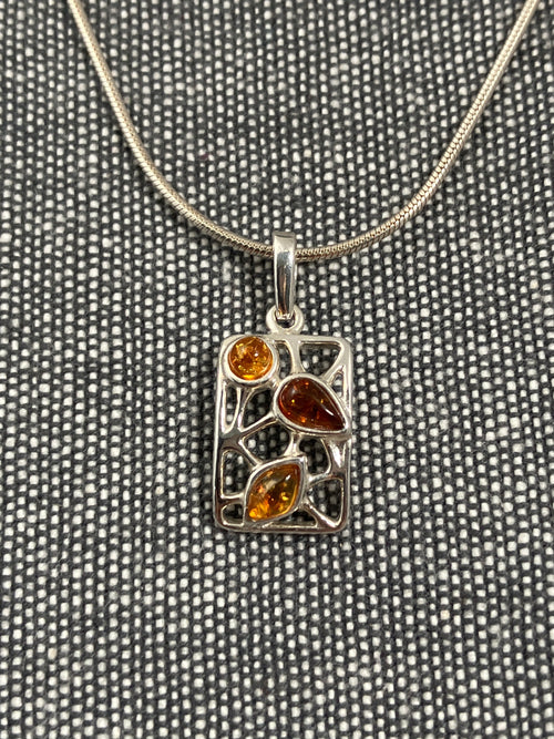 Amber Lattice Rectangle Pendant