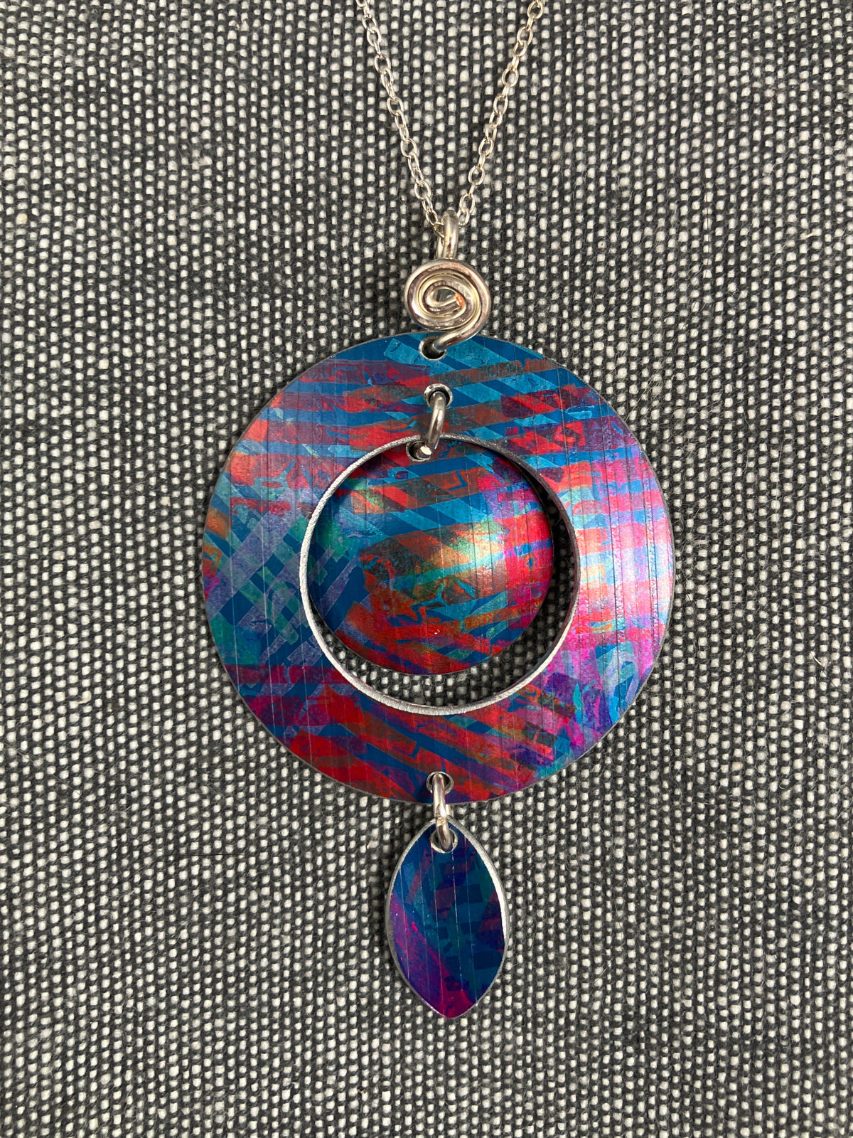 Tracks Compact Necklace