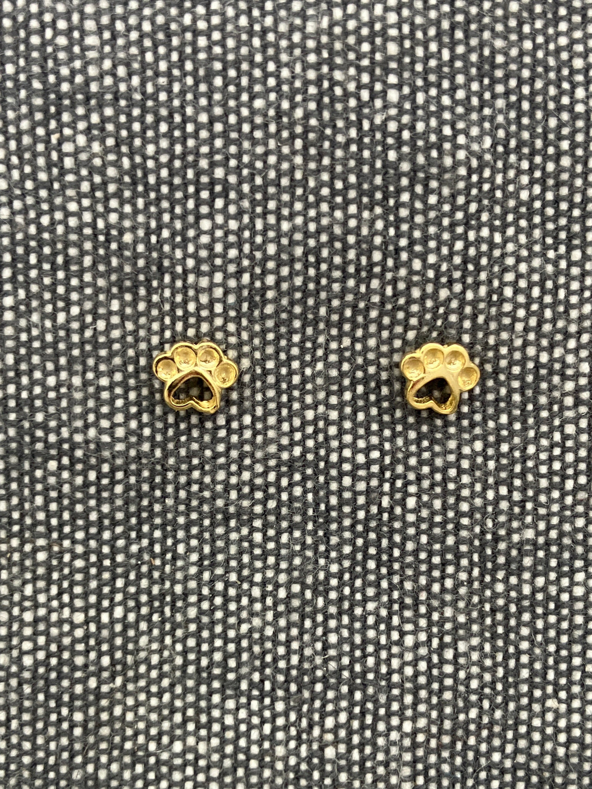 Heart Paws Studs Gold Plated