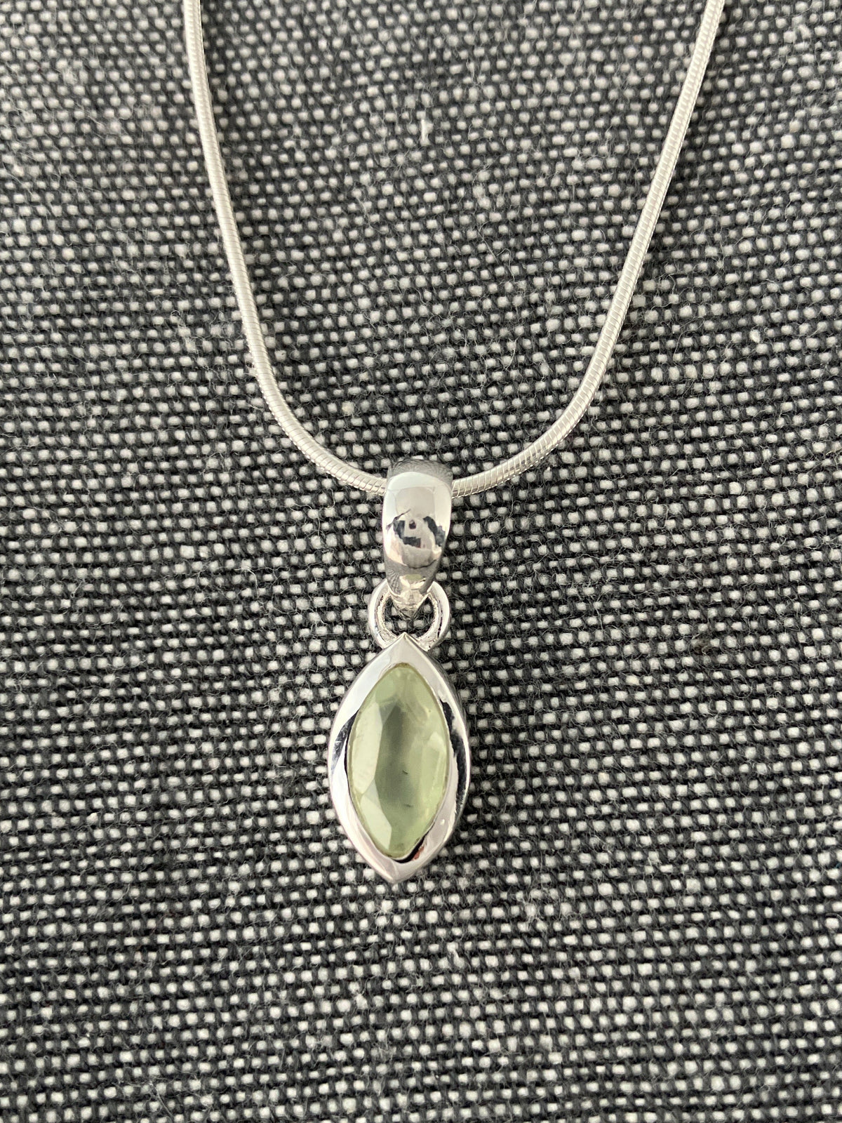 Prehnite Little Leaf Pendant