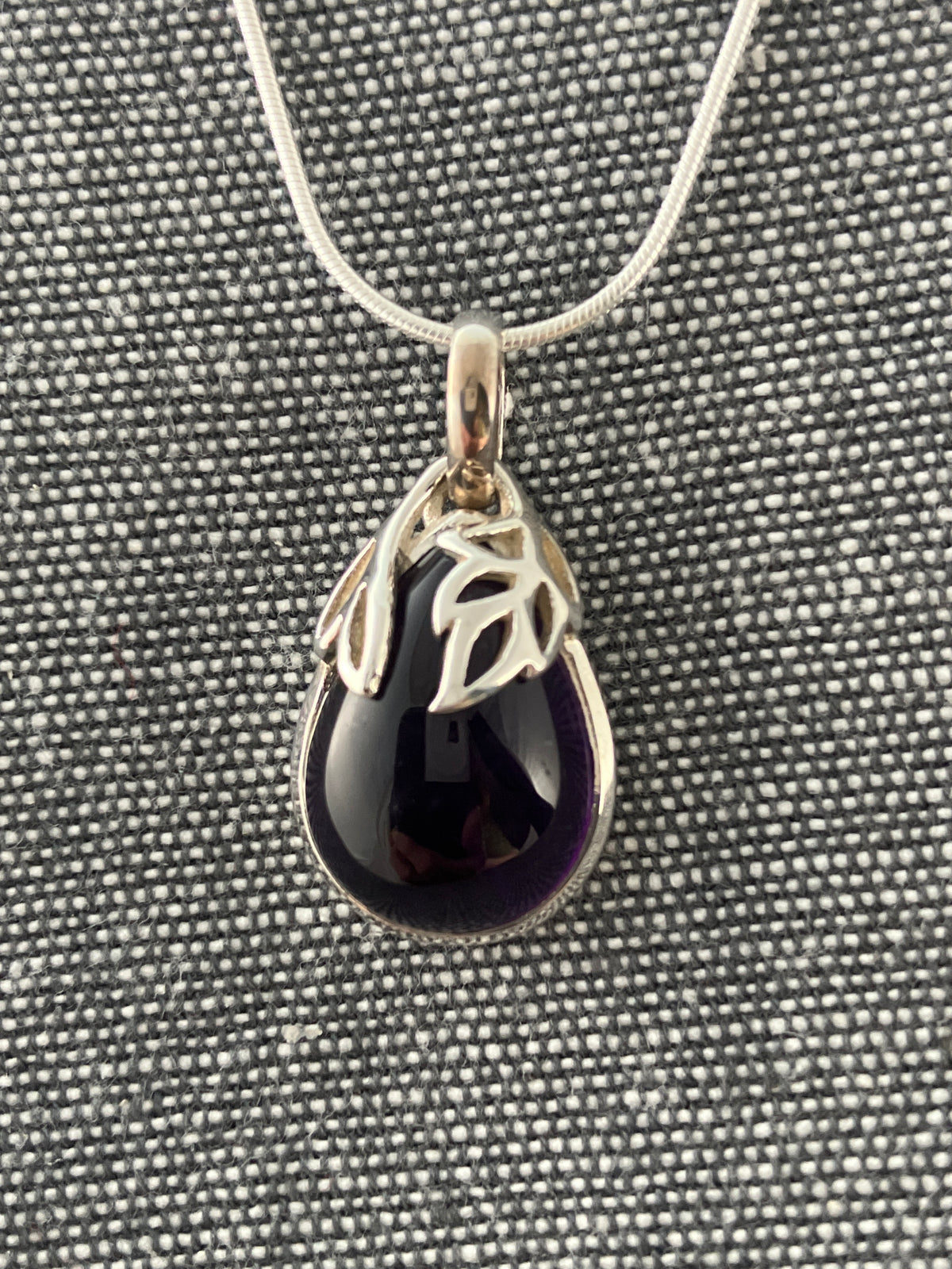 Amethyst Leafy Top Pendant