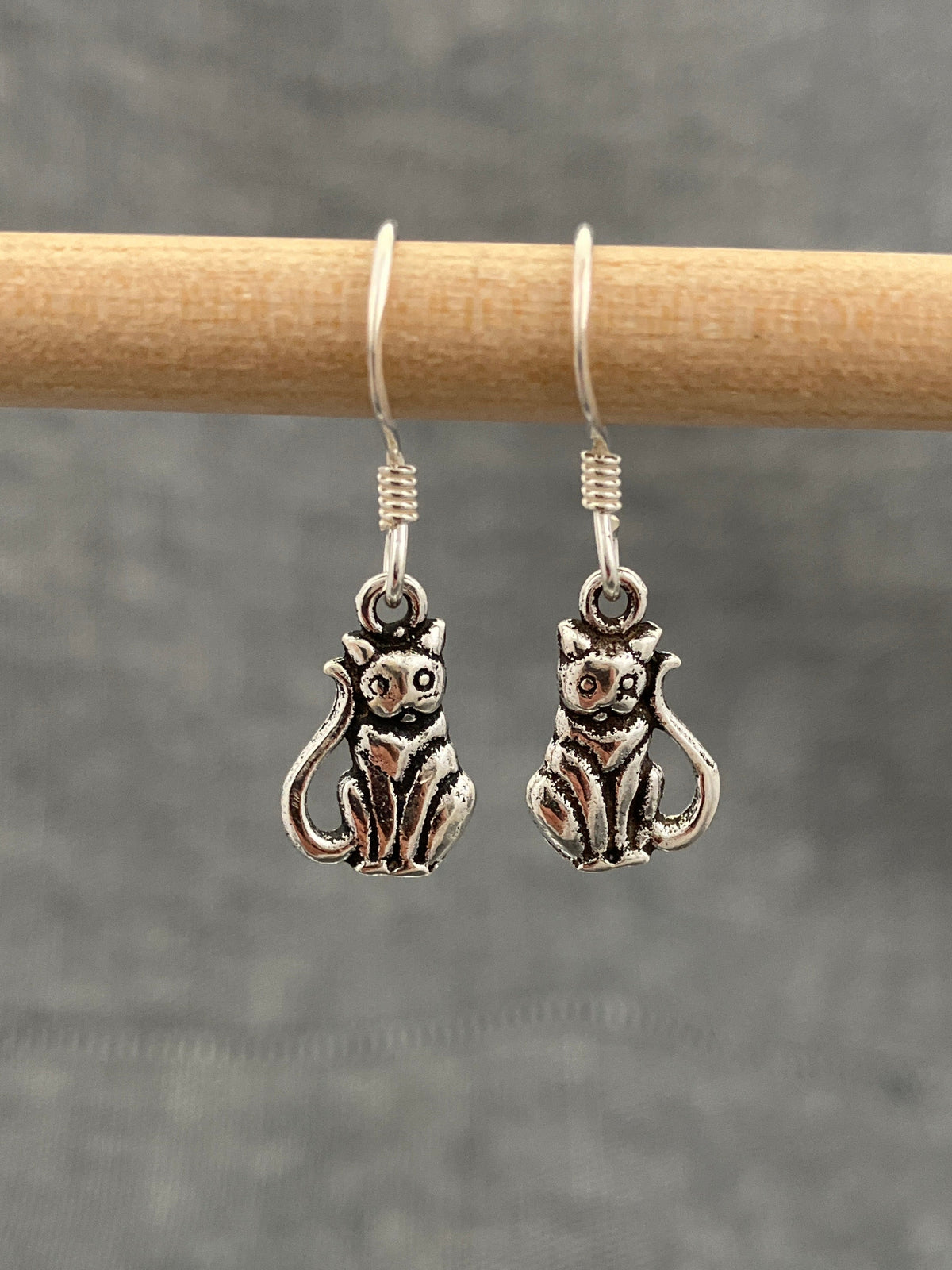 Sitting Cat Earrings