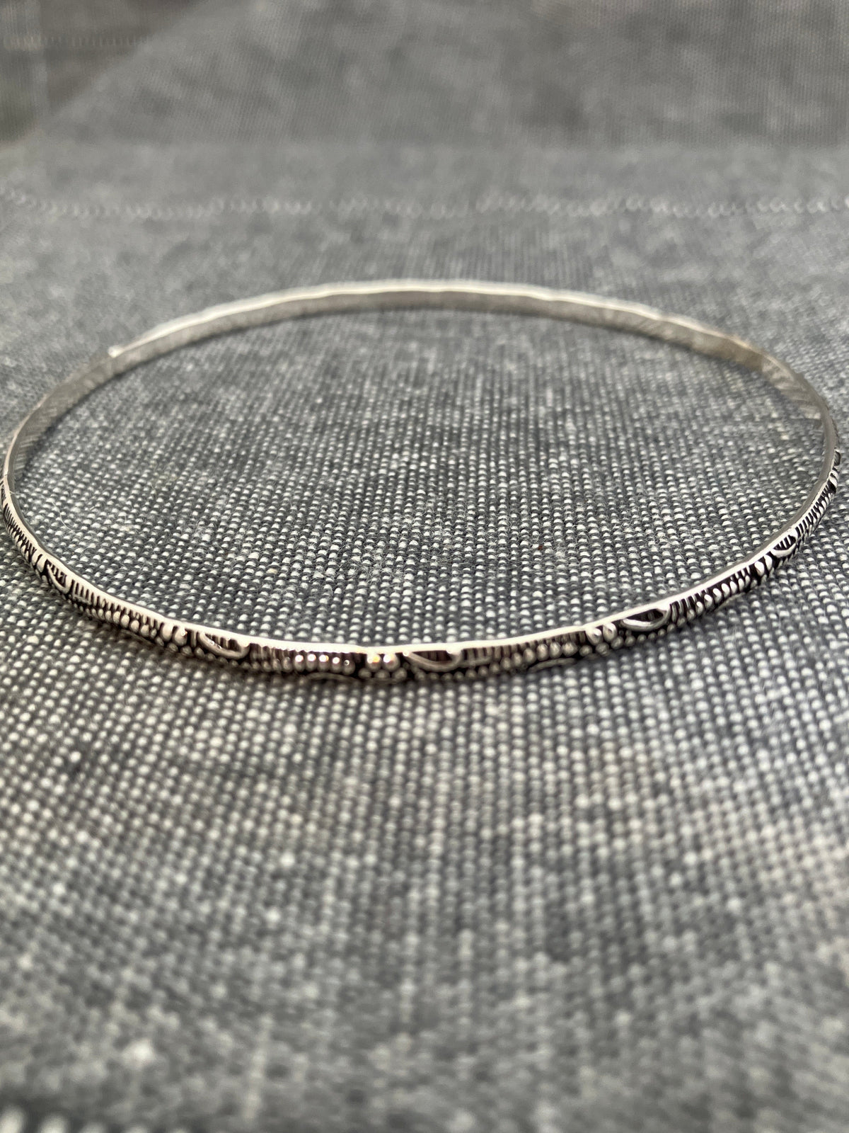 Daisy Patterned Bangle