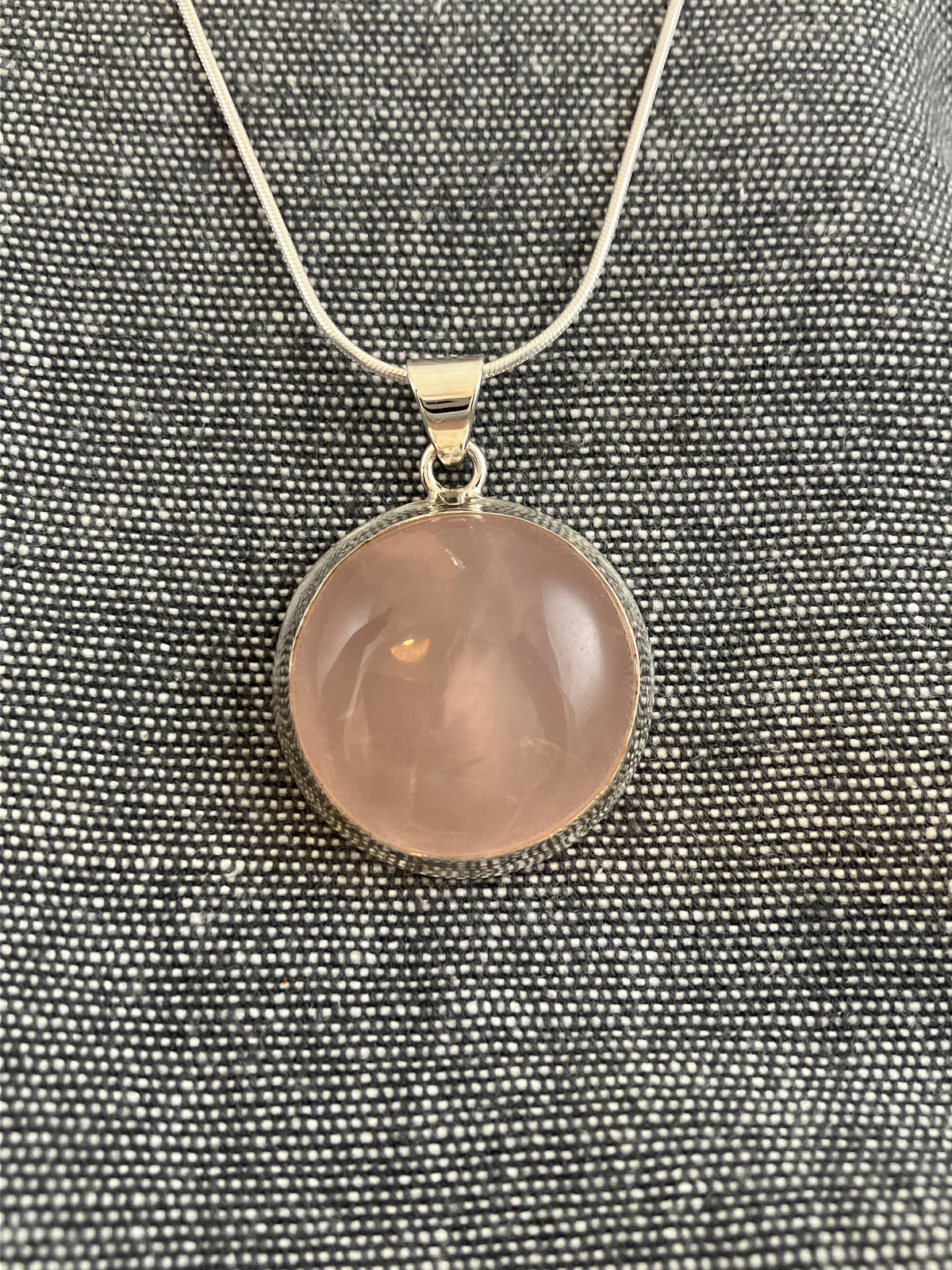 Rose Quartz Round Pendant