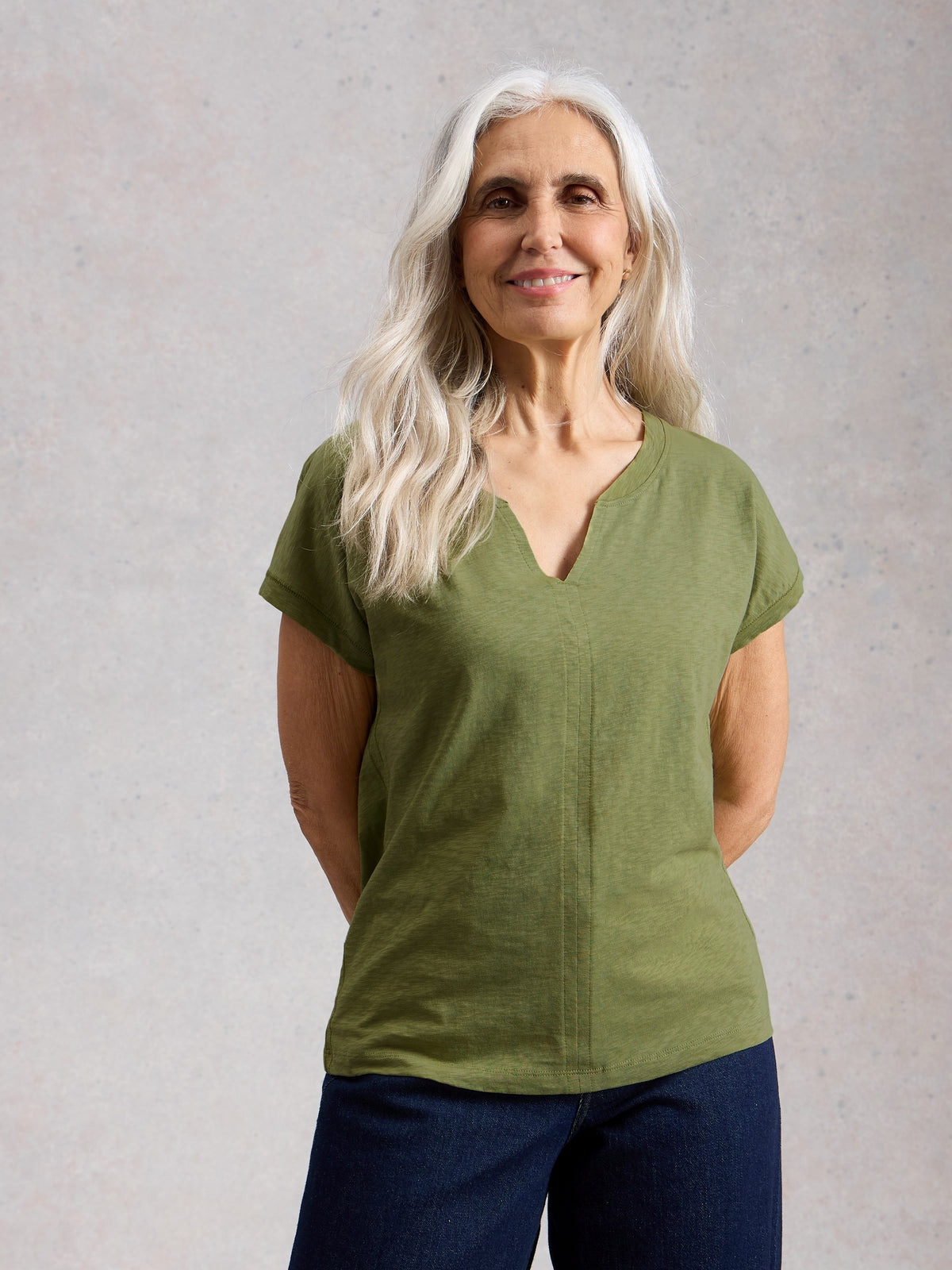 Nelly Notch Neck Tee Green