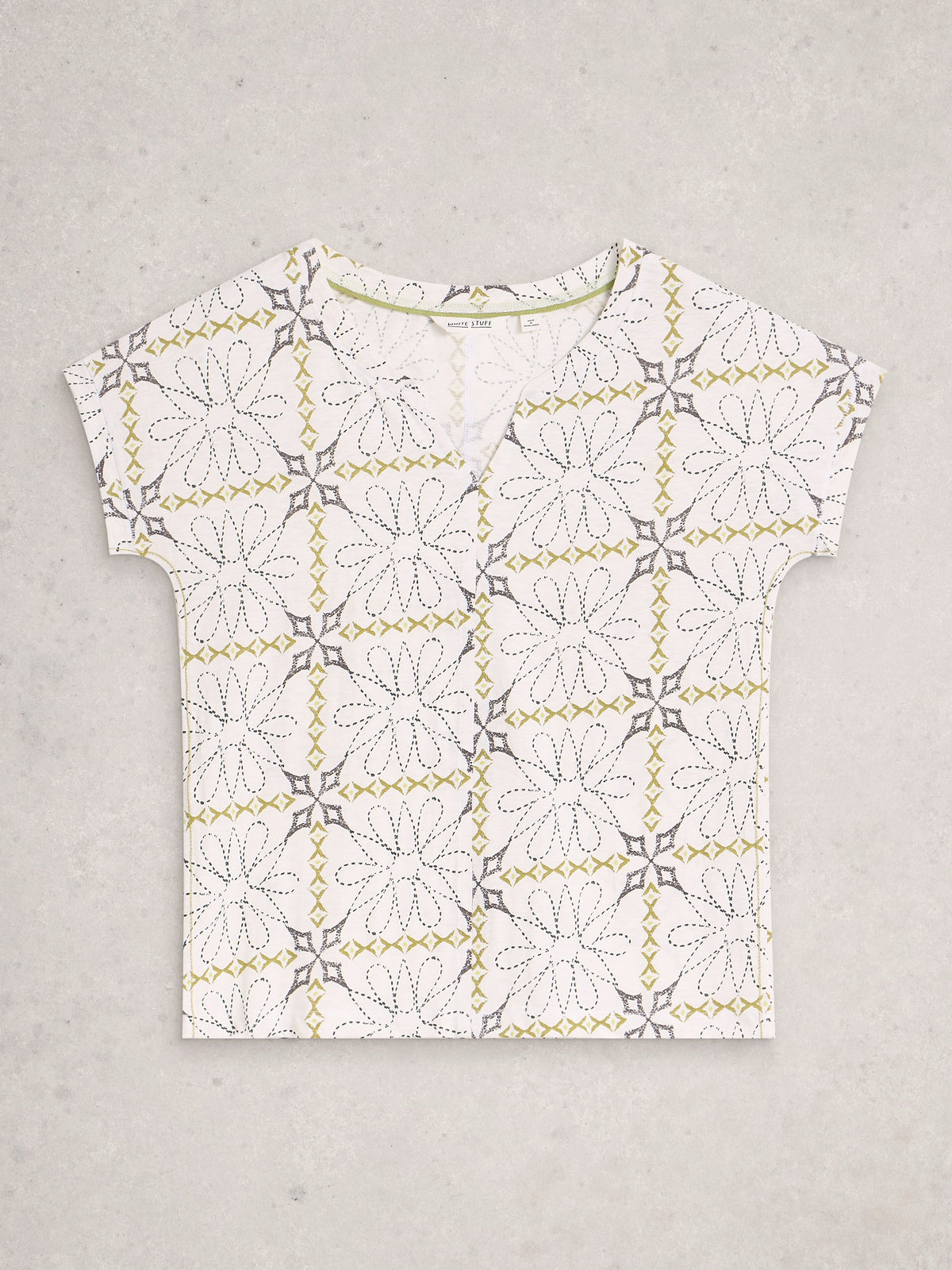 Nelly Notch Neck Tee White Pr