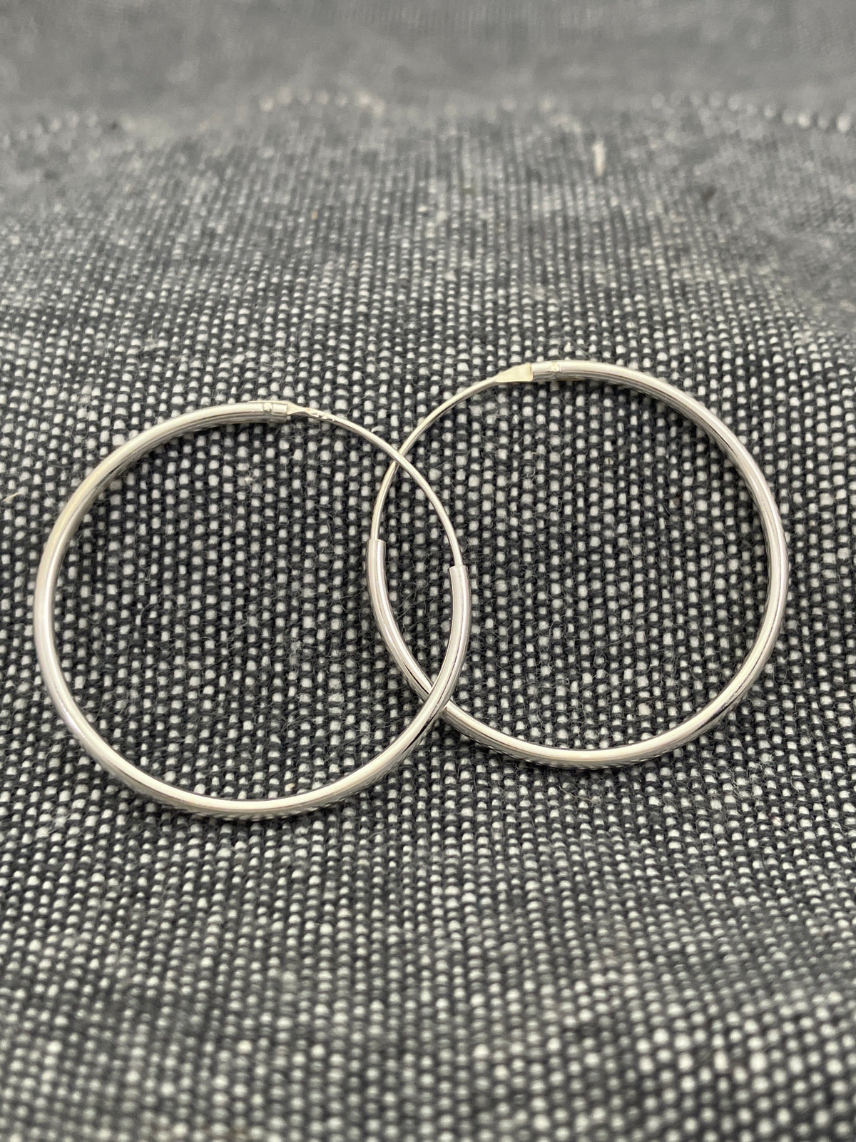 Fine Sleeper Hoops