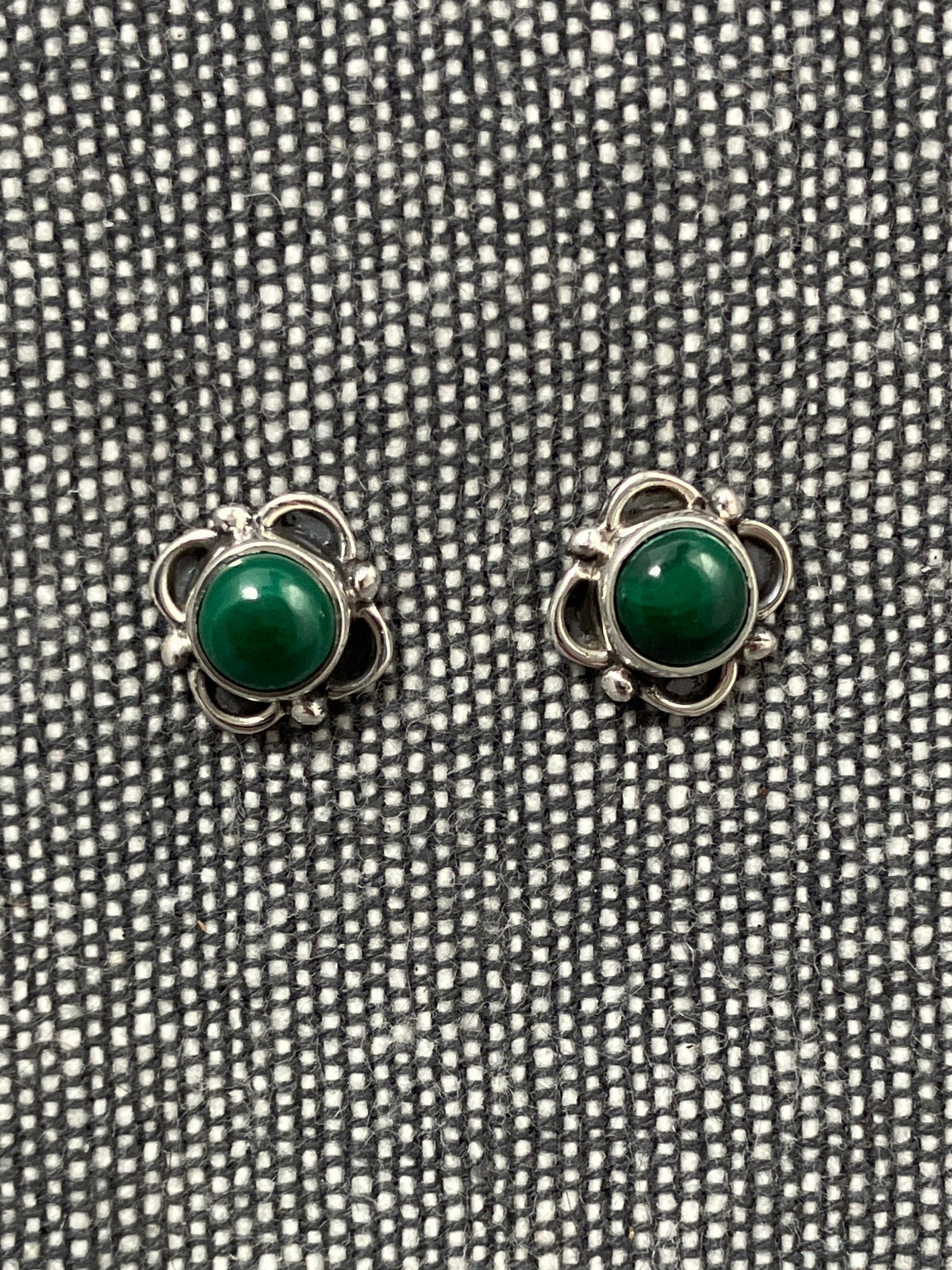 Malachite Frilly Round Stone Studs
