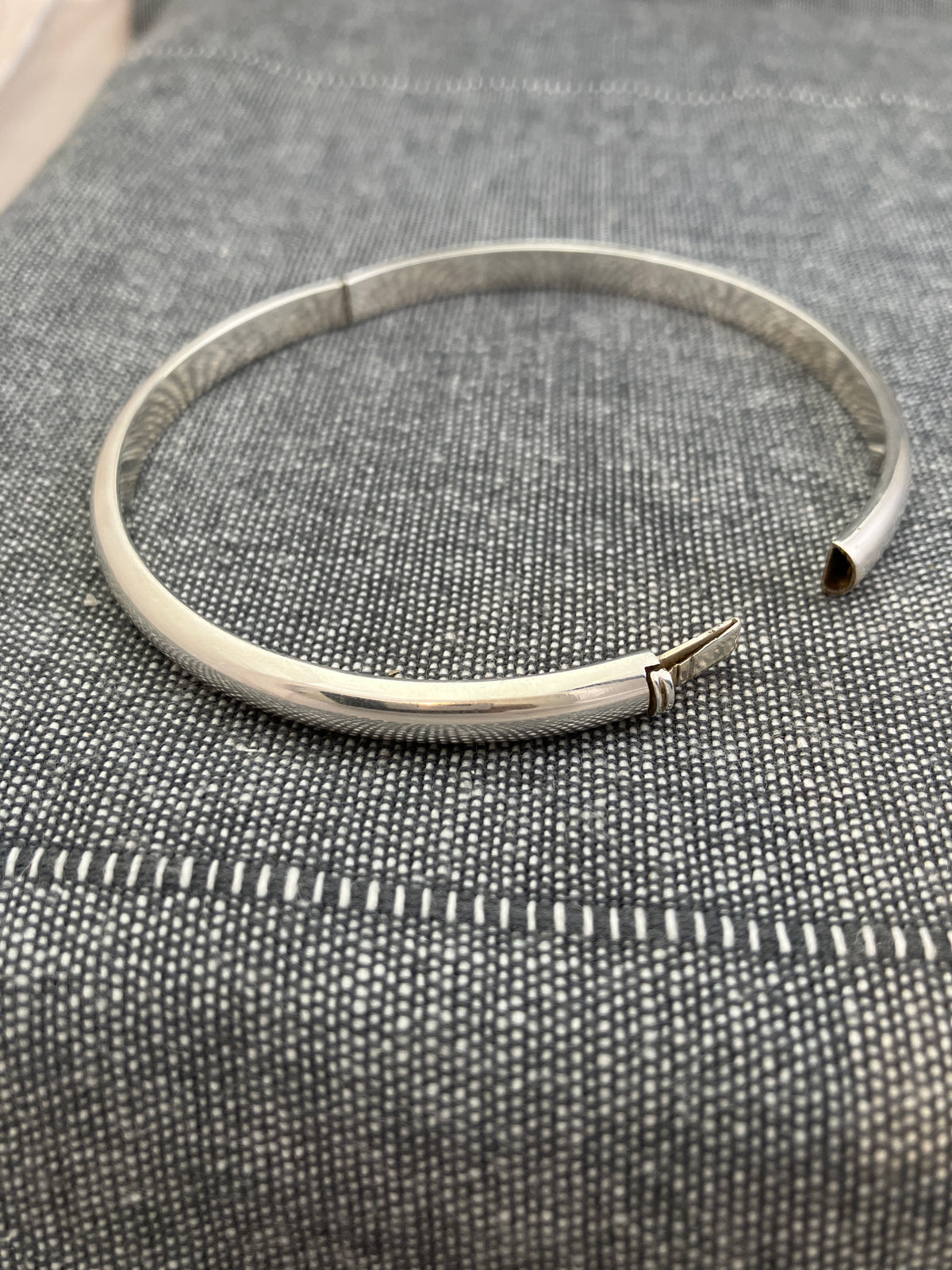 Plain Hinged Bangle