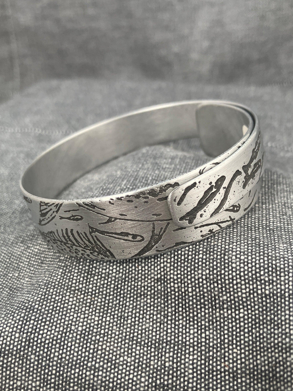 Fish Overlap Bangle