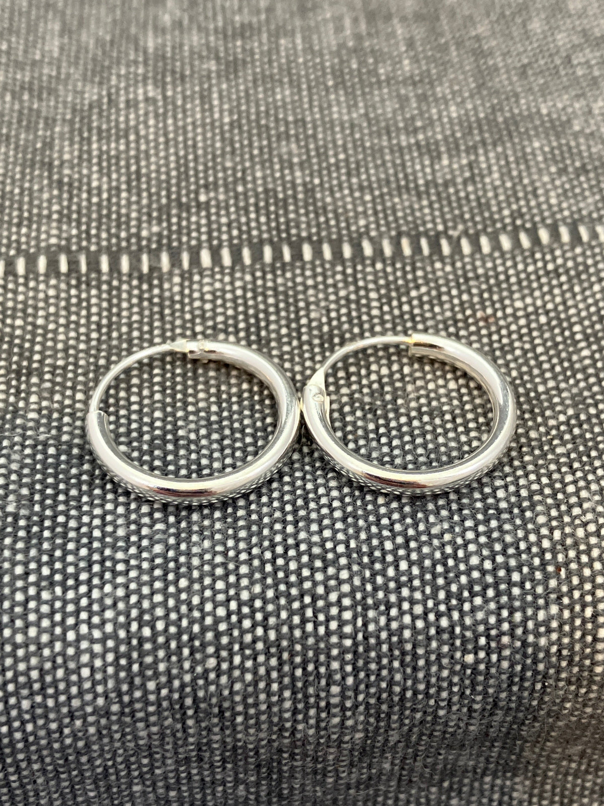 Plain Sleeper Hoops