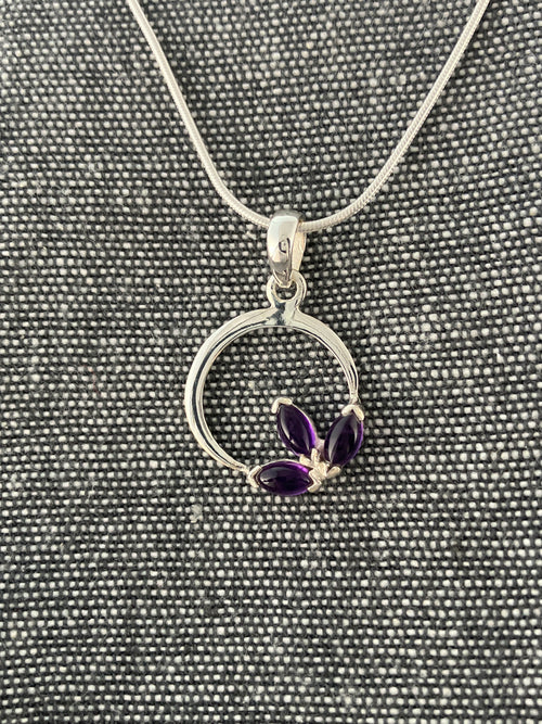 Amethyst Leafy Circle Pendant