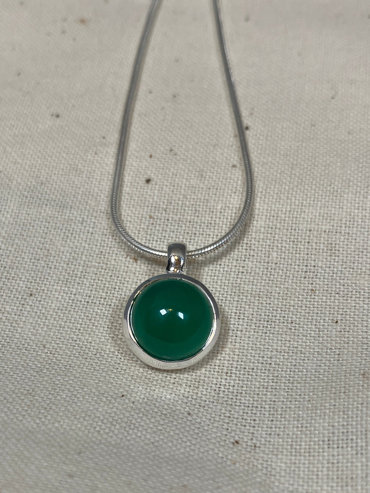 Green Onyx Simple Round Pendant
