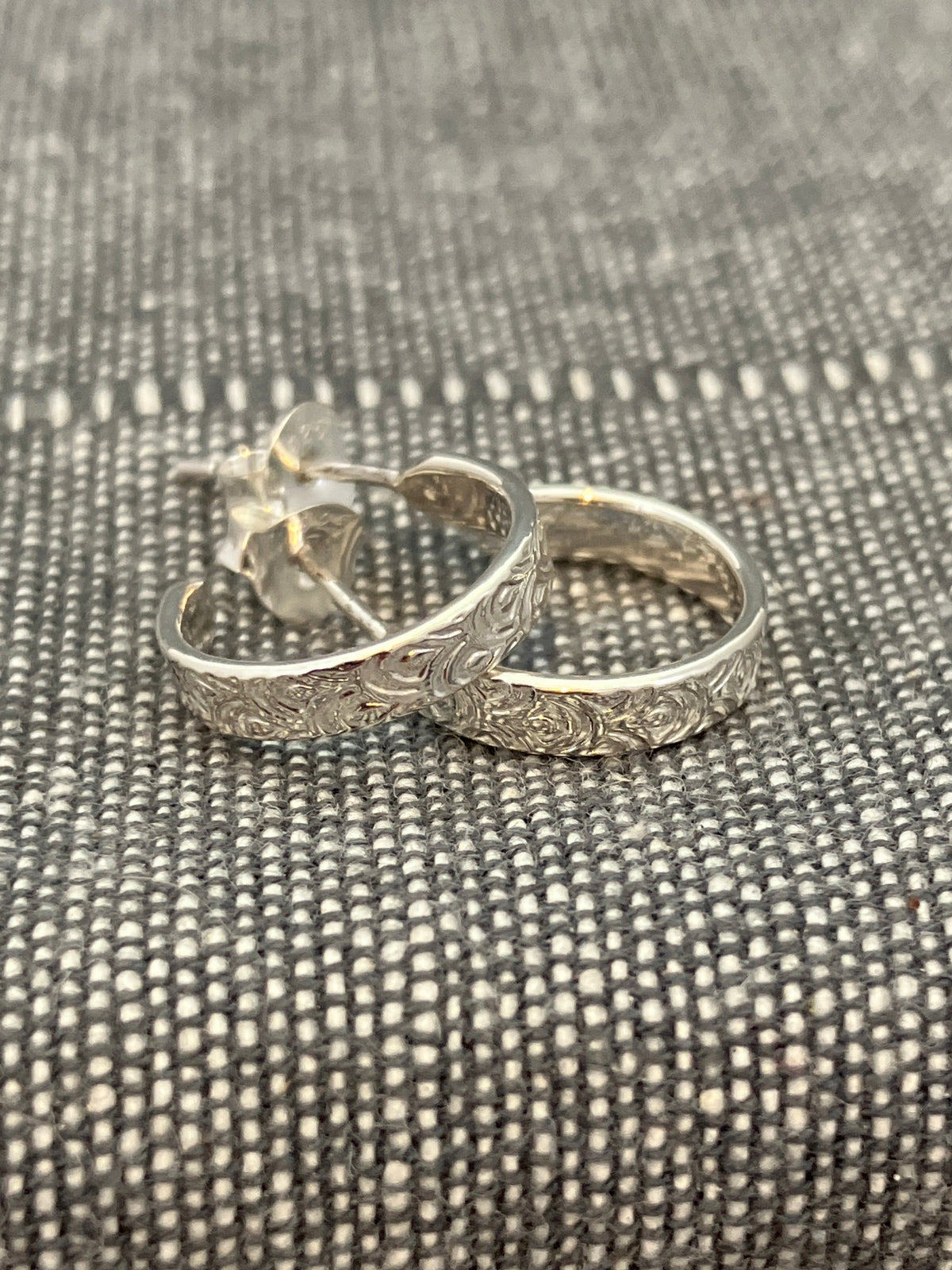 Delicate Ripples Stud Hoops