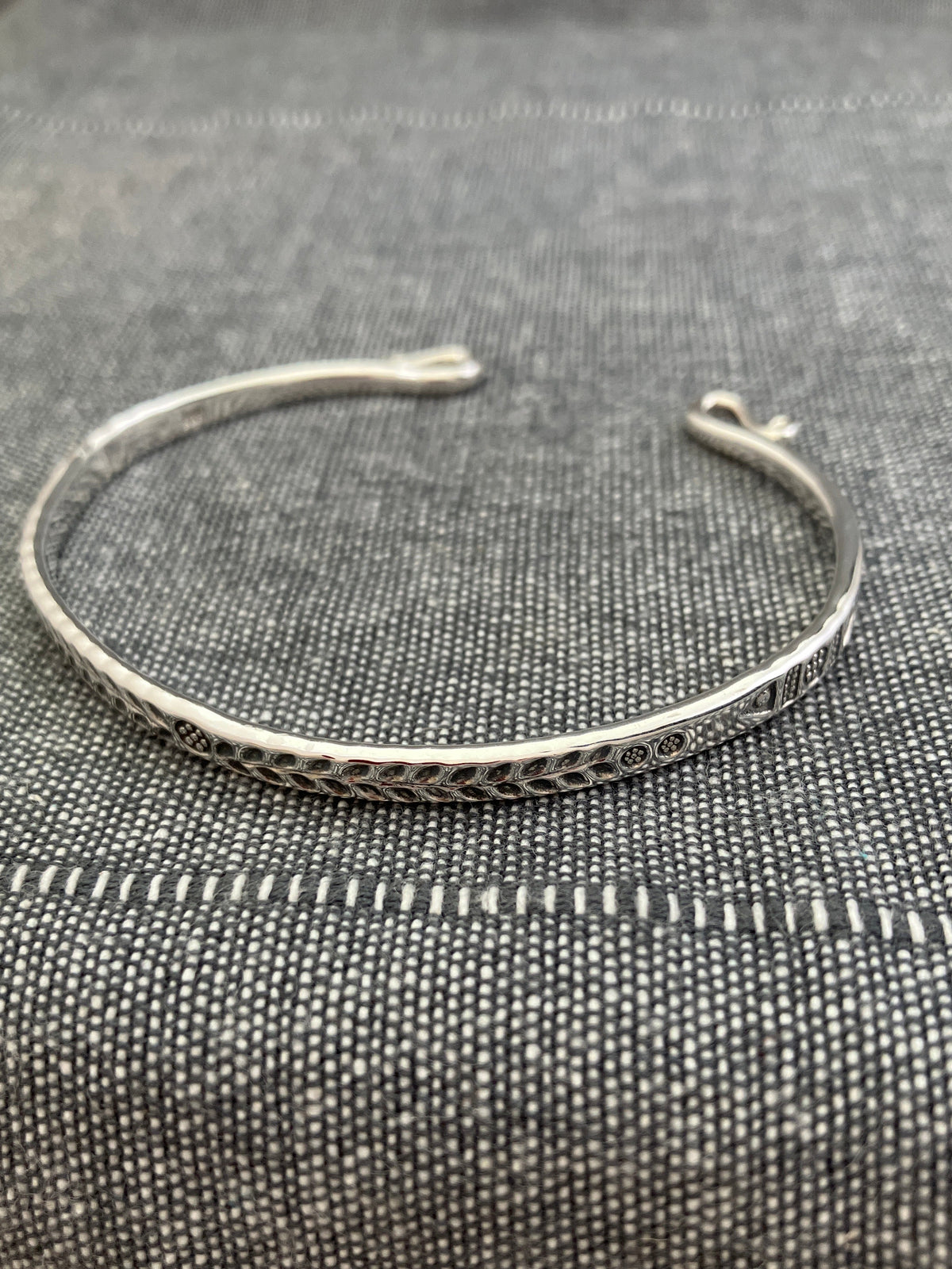 Leafy Hook End Cuff