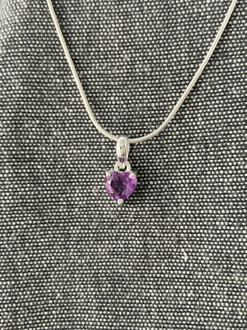 Amethyst Clasped Heart Pendant