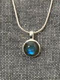 Labradorite Simple Round Pendant