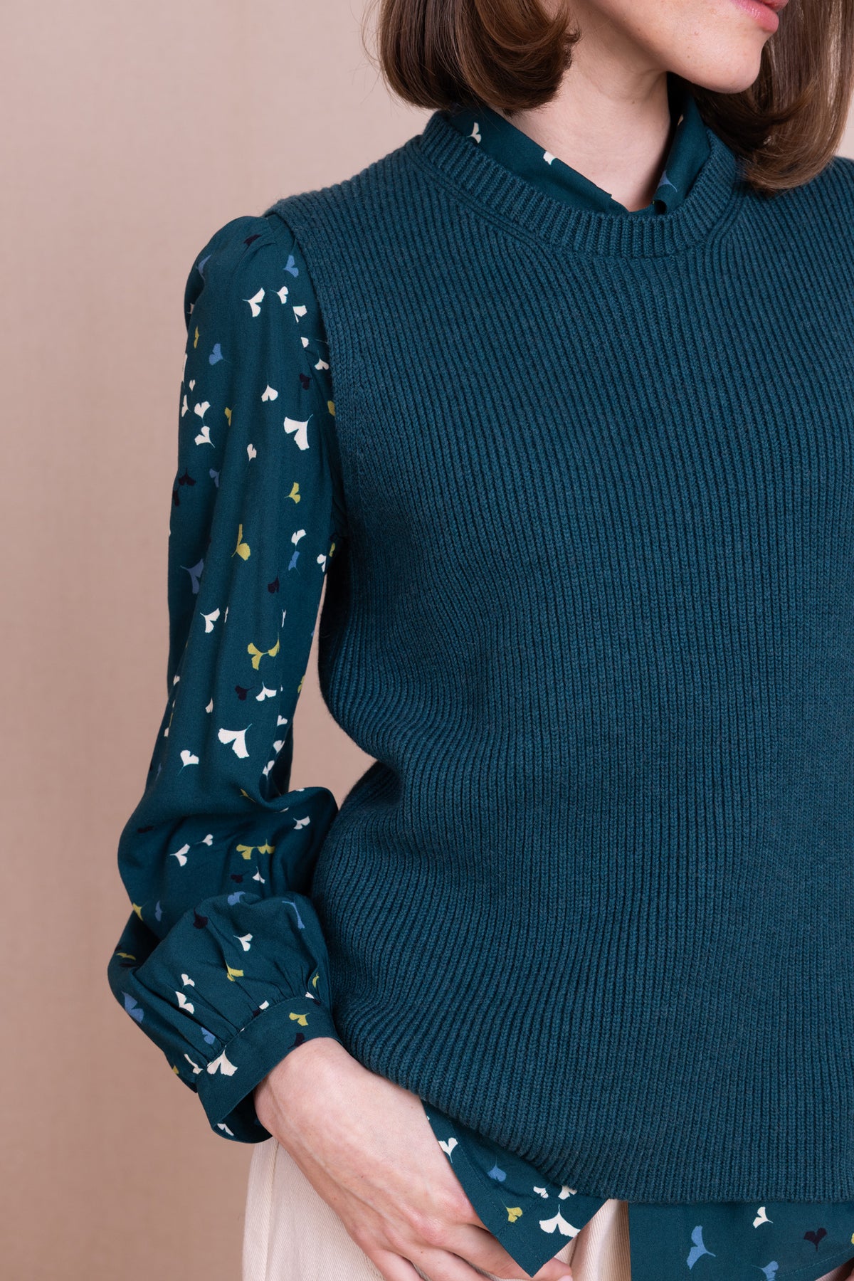 Knitted Vest Teal